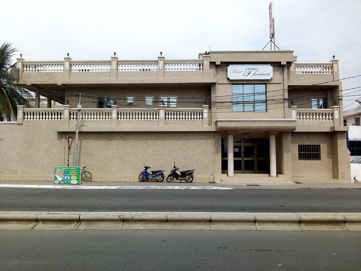 Hotel Saint Thomas Lome Exterior photo